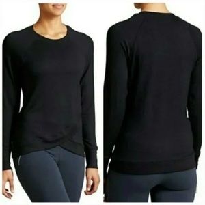 Athleta black criss cross hem long sleeve pullover sweatshirt